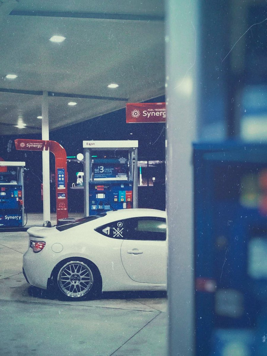 SWAYxDESIGN's tweet photo. Friendly reminder to make to meet the squad for #Slurpees and that sweet @7eleven lighting #7eleven #7elevenday #mobil1 #mobilracing #carsof7eleven #wherecar https://t.co/EFUO8NvnZs