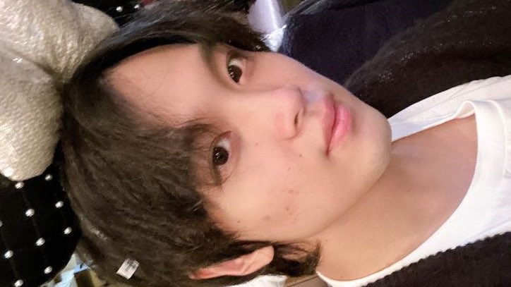 haecful's tweet photo. haechan’s bare face screams “𝒑𝒓𝒆𝒕𝒕𝒚”.ᐟ https://t.co/VnbJYVHULI