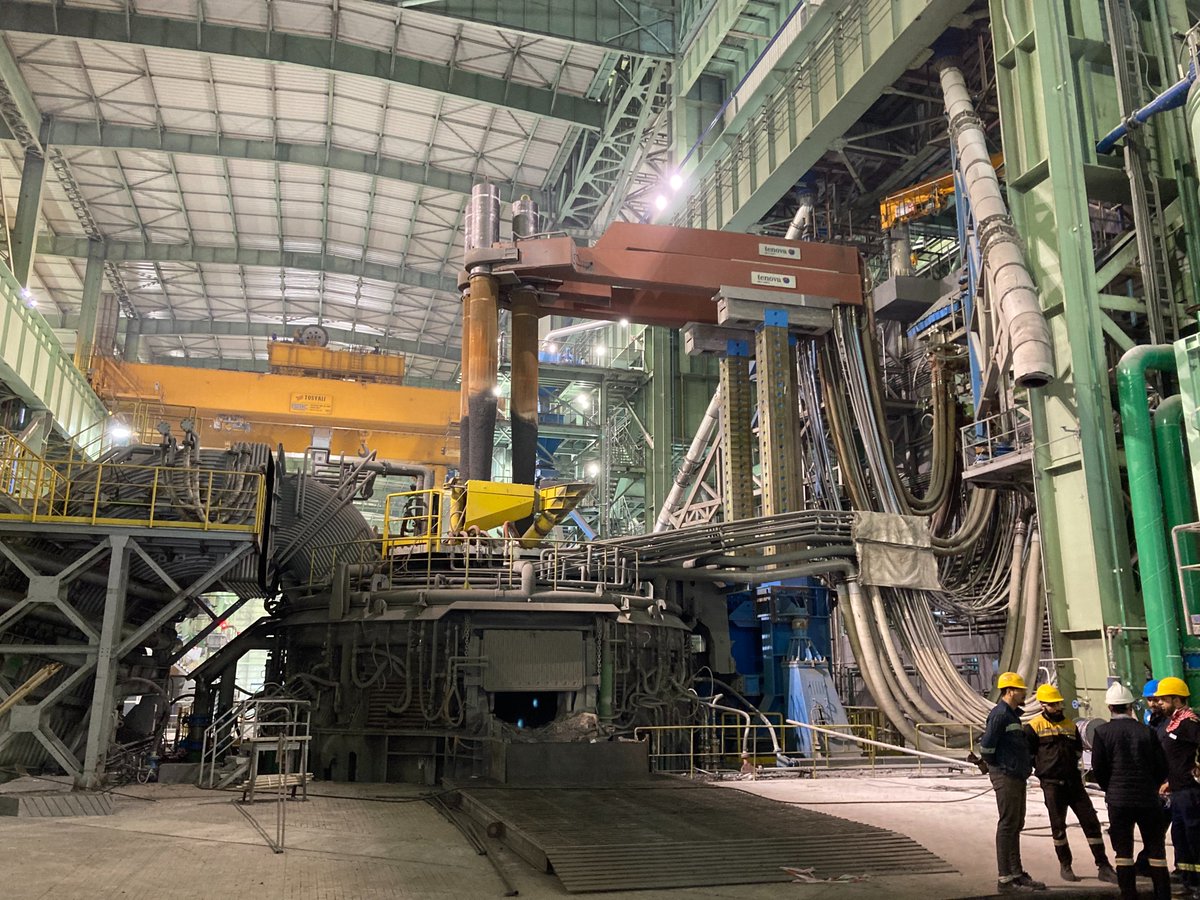 🚀 We've signed the Preliminary Acceptance Certificate for Tenova's Electric Arc Furnace (EAF) at Tosyali Bethioua, Algeria. This is the first unit in the third investment stage at Tosyalı Algérie. Kudos to our team for the swift hot test! Read more 👉 tenova.com/newsroom/lates…