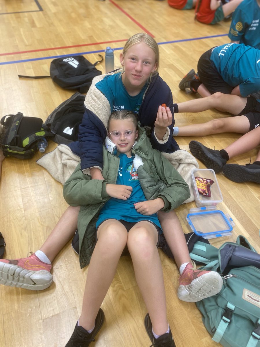 Sarah Tate tweet media