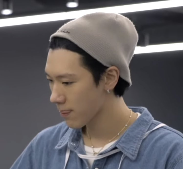 모니터링할 때마다 경로이탈하는 비니 개웃겨