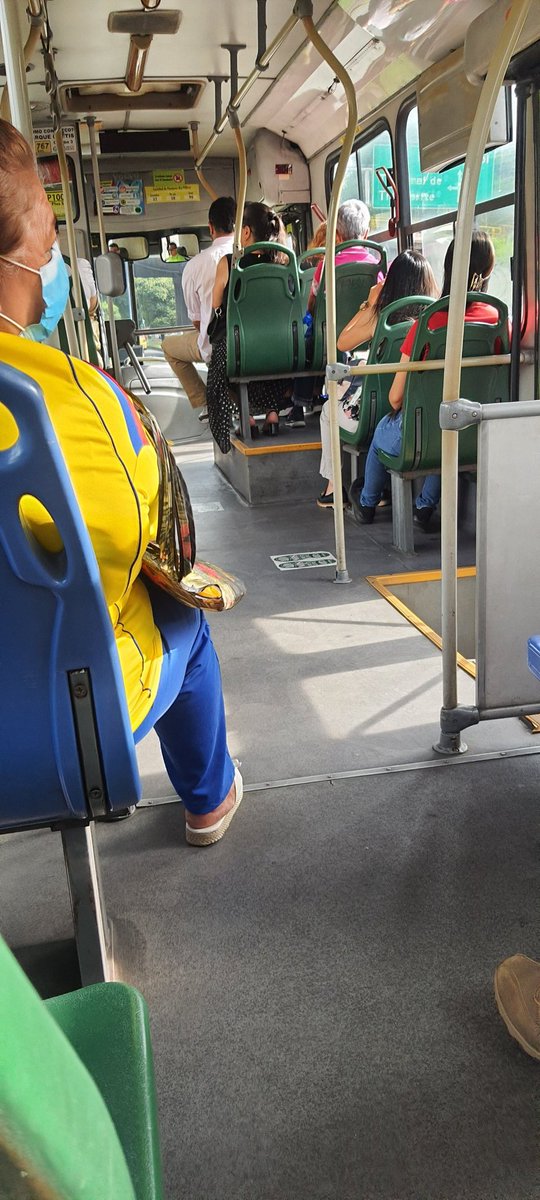 lydisma50's tweet photo. La mejor opción #metrolinea #Bucaramanga #floridablanca cuando tienes pico y placa.  Utiliza @moovit para conocer rutas y tiempos. ¡Lo mejor! https://t.co/c0eTvZbTB3