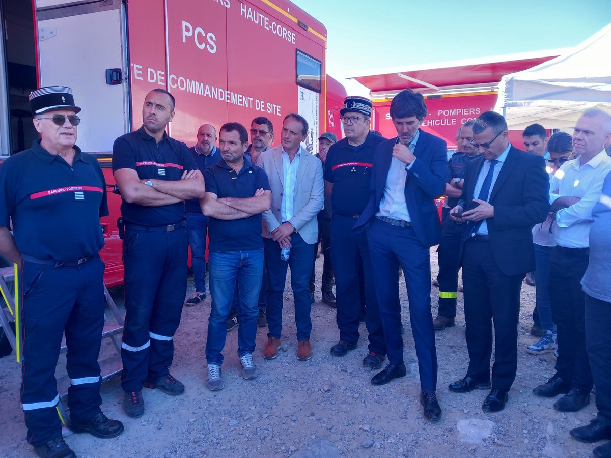 Prefet2B's tweet image. #Sécurité | Lancement de la campagne Feux de forêt 2024 🔥🍃
M Prosic @Prefet2B et les Sous-préfets de Corte de Calvi ont assisté ce matin aux manœuvres à la présentation du dispositif mis en place pour la saison Feux de forêt 2024