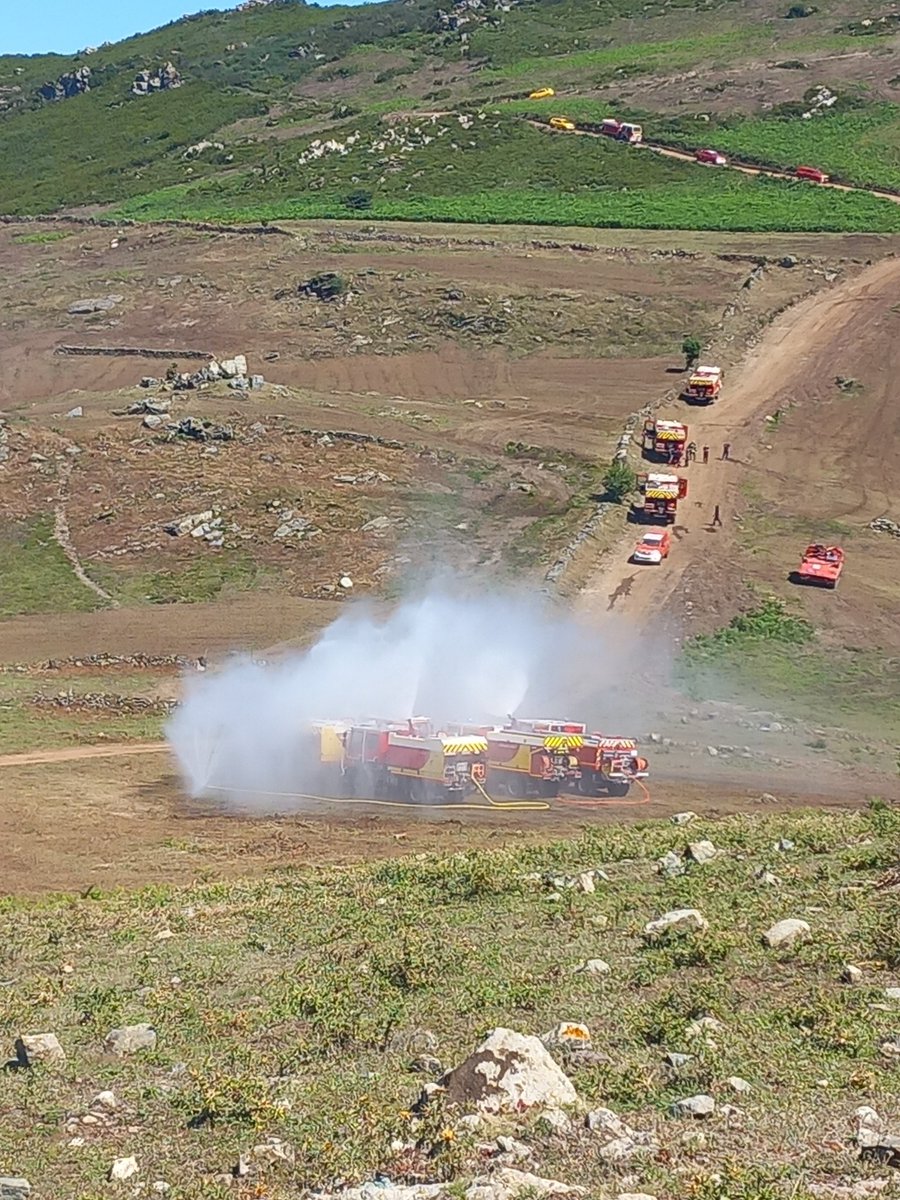 Prefet2B's tweet image. #Sécurité | Lancement de la campagne Feux de forêt 2024 🔥🍃
M Prosic @Prefet2B et les Sous-préfets de Corte de Calvi ont assisté ce matin aux manœuvres à la présentation du dispositif mis en place pour la saison Feux de forêt 2024