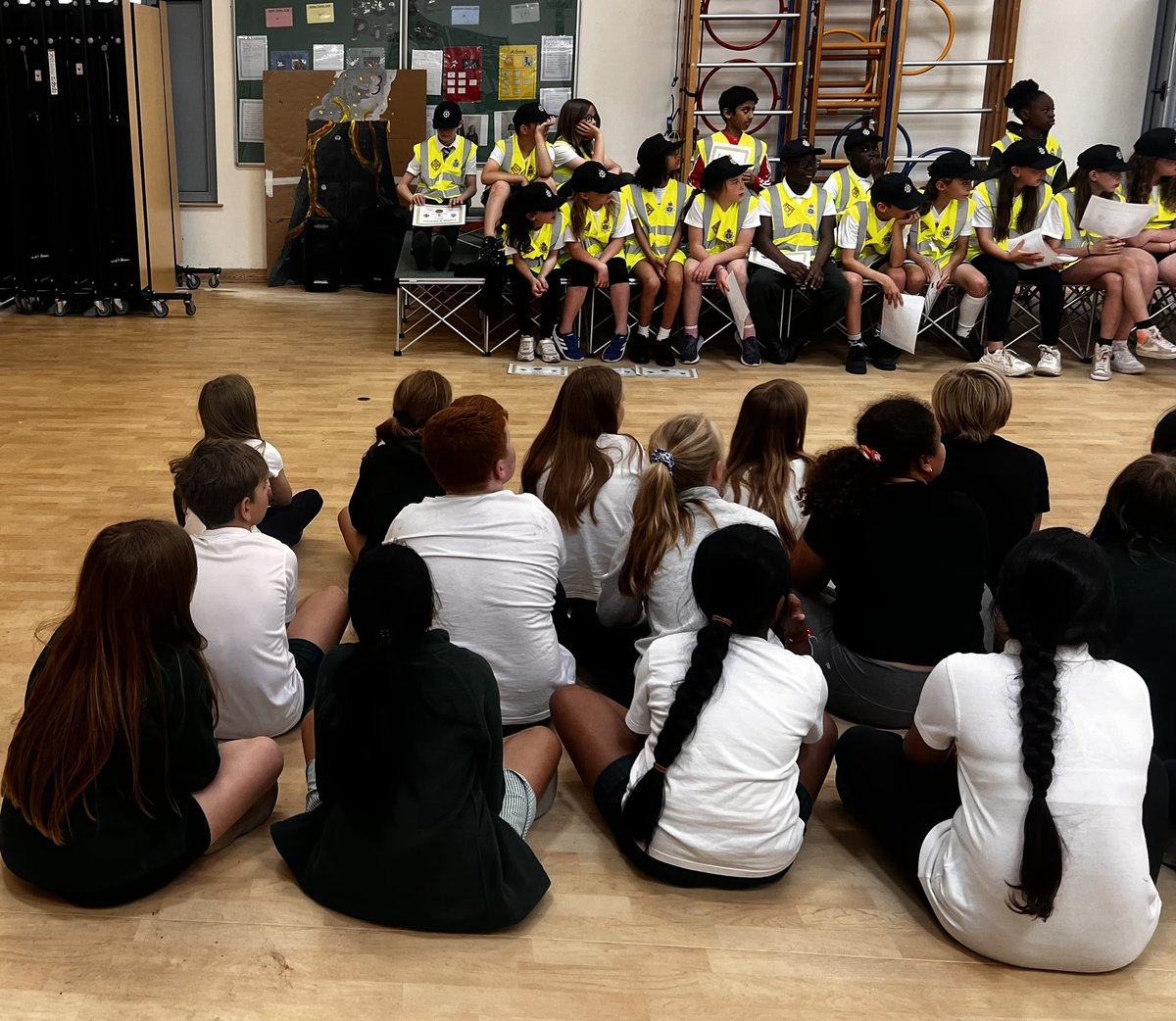 A great experience for our Mini Police-children applied for the role and carried out police work, investigating crimes, learning to use a walkie talkie (echo, tango) and now talking to candidates for the next intake! 👮🏻‍♀️