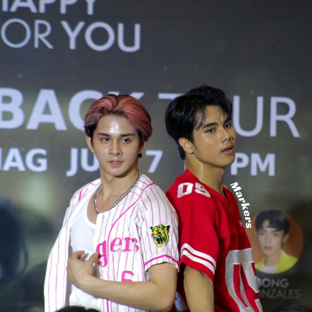 MarkersOfc's tweet photo. [070724] ‘Un/Happy For You’ The Get Back Tour
📍SM City, Masinag

📸 @filmsnclouds 

@1621bc_jm @1621BC @1621BCGuardians 
#1621BC #JMAsis #JM_Asis #1621BC_EP https://t.co/lOUx4BNVbt