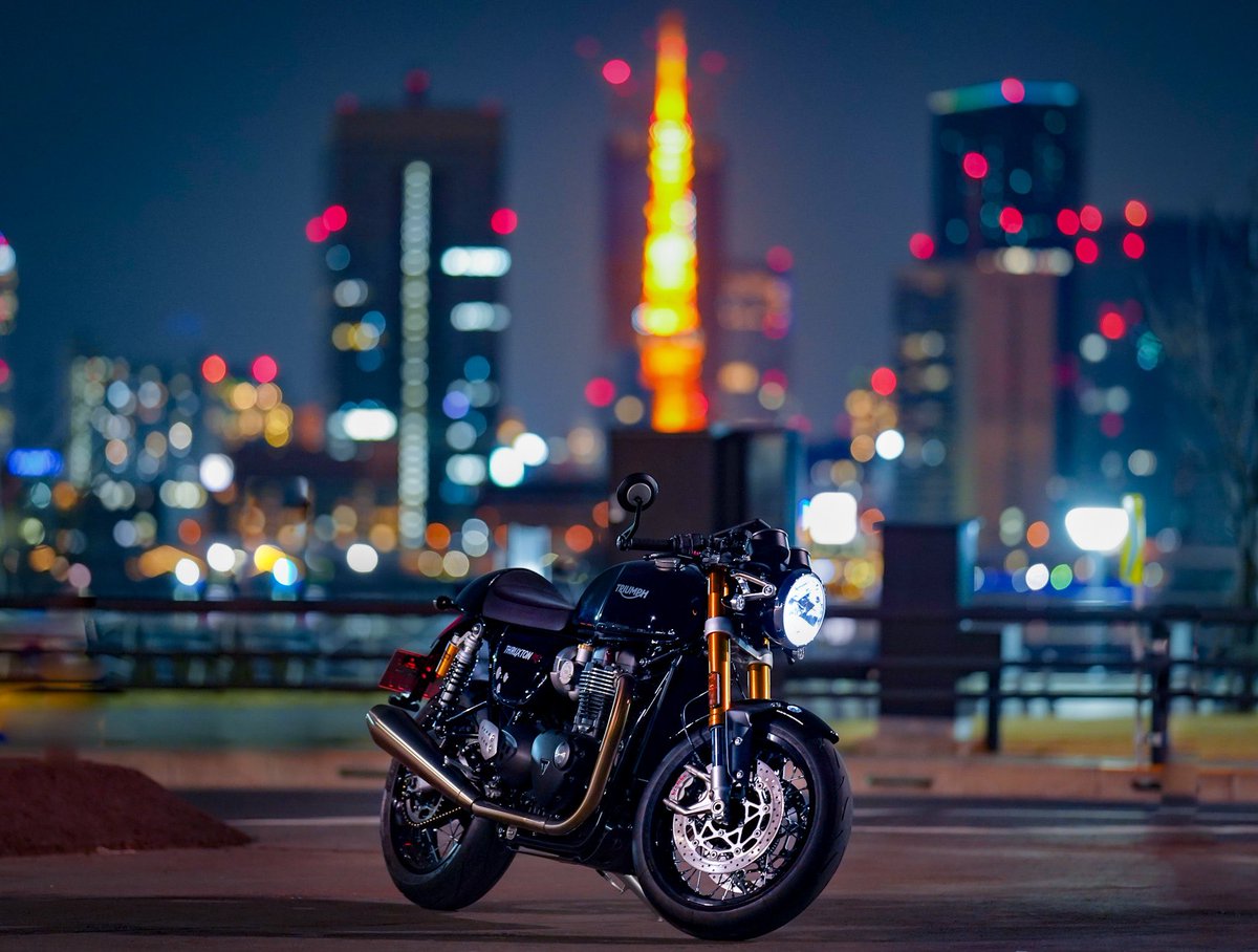 BLB1200RS's tweet photo. 名前:BLB
性別:男
年式:1996年製
全高:1791mm
好き:旅行、ツーリング、ハンバーガー🍔
住み:埼玉県
愛車:Thruxton1200RS🏍
一言:よろしくお願いします。
 #バイク乗りとして自己紹介 https://t.co/wd9X2MTS7x