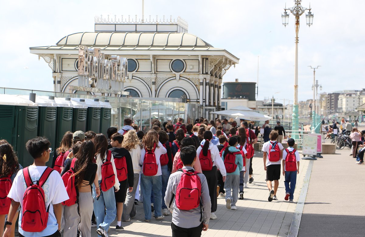 bucksmore_edu's tweet image. BUCKSMORE SUMMER | A very British day at the seaside. Following a productive and engaging morning in the classroom, the students boarded a coach for an exciting trip into Brighton city centre. #bucksmoreeducation #englishlearning #EFLteachin