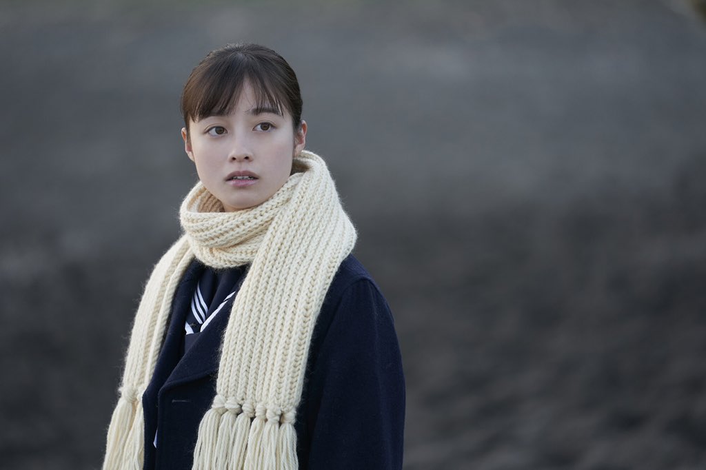 하시모토 칸나 주연 인플루언스 봤다. 총 5부작 드라마. 친구 세 명이 살인을 저지르는 이야긴데 바로 다음 전개는 예측되면서도 결말은 안 보여...