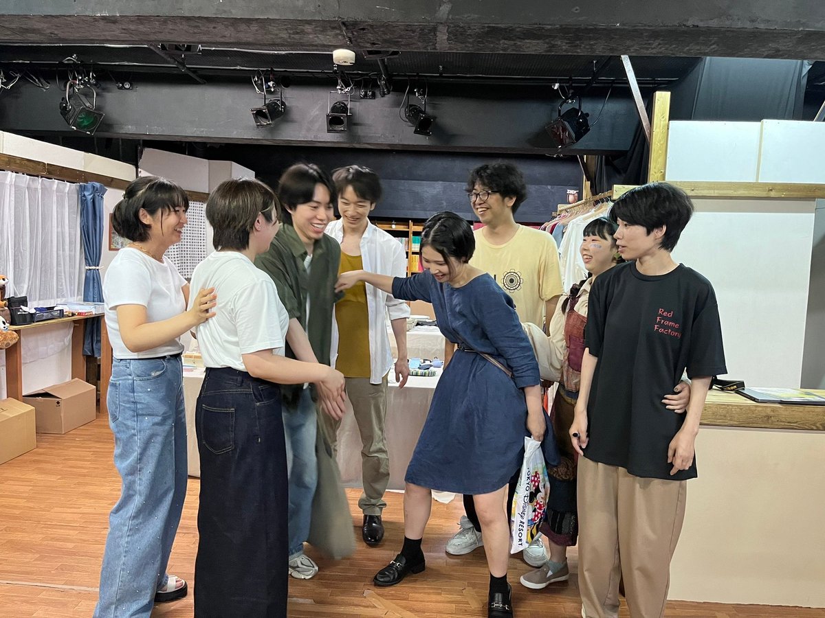 miyu_acthappy's tweet photo. #ノンナの約束 大皿チーム観劇してまいりました✌🏻
ただ、明日の茶碗チームも観劇予定なので感想は明日ALTにまとめて書きたいと思います☺️✨
今日は、たまたま過去赤枠出演者大集合の日でRoooooM!!メンバーが今回出演者含め8人も揃いました🤣✌🏻
丁度あれから1年の時だったから嬉しかった!
ALTあり https://t.co/MUHqgAFlPU
