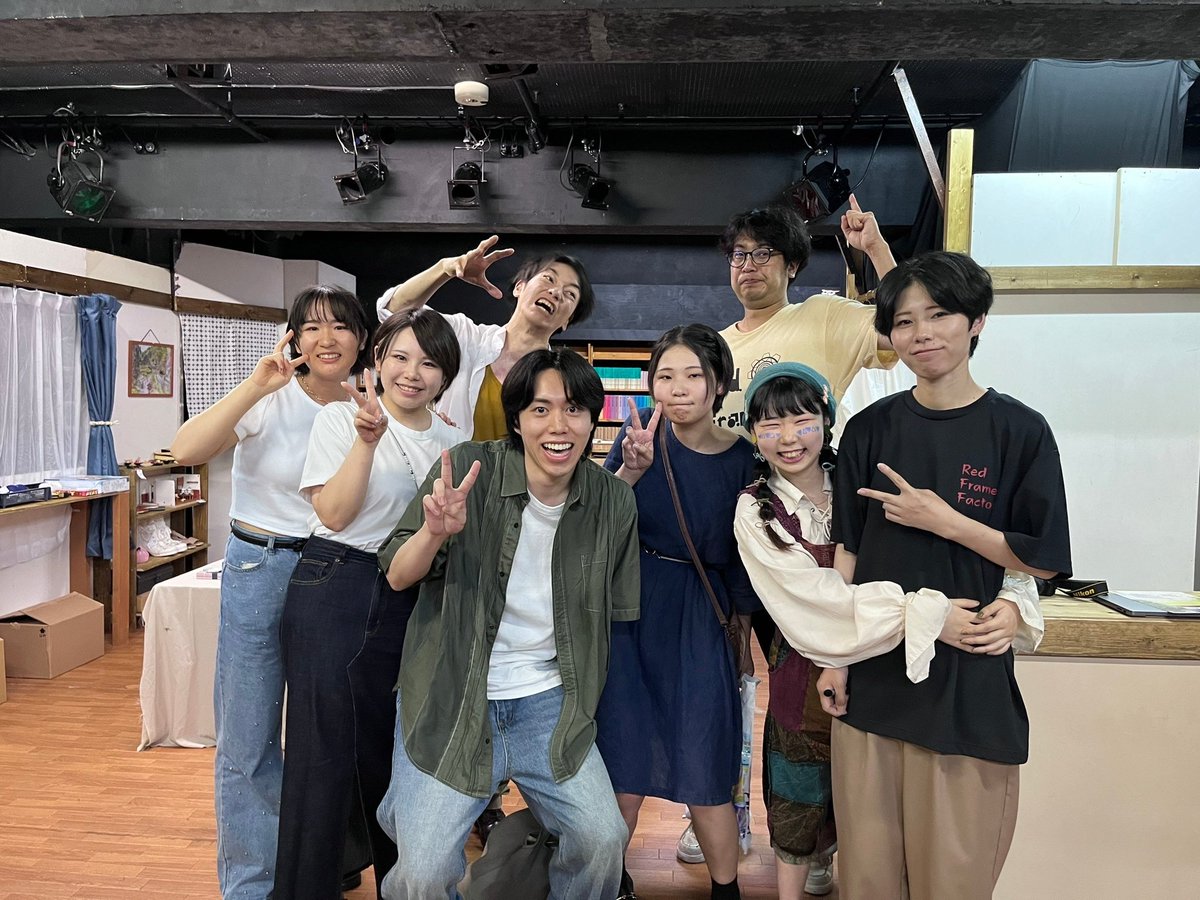 miyu_acthappy's tweet photo. #ノンナの約束 大皿チーム観劇してまいりました✌🏻
ただ、明日の茶碗チームも観劇予定なので感想は明日ALTにまとめて書きたいと思います☺️✨
今日は、たまたま過去赤枠出演者大集合の日でRoooooM!!メンバーが今回出演者含め8人も揃いました🤣✌🏻
丁度あれから1年の時だったから嬉しかった!
ALTあり https://t.co/MUHqgAFlPU