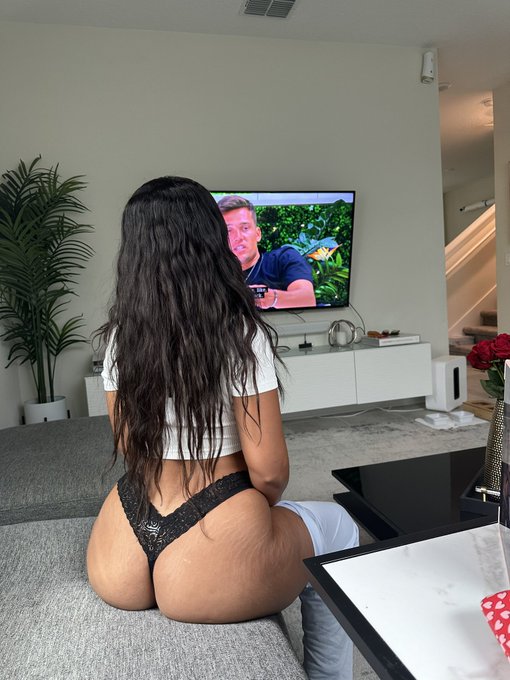 1, 2 or 3? 💕✨ https://t.co/9NlhMv4bIu<a href="/tag/mvsales"class="tags"><span>&#35;mvsales</span></a>