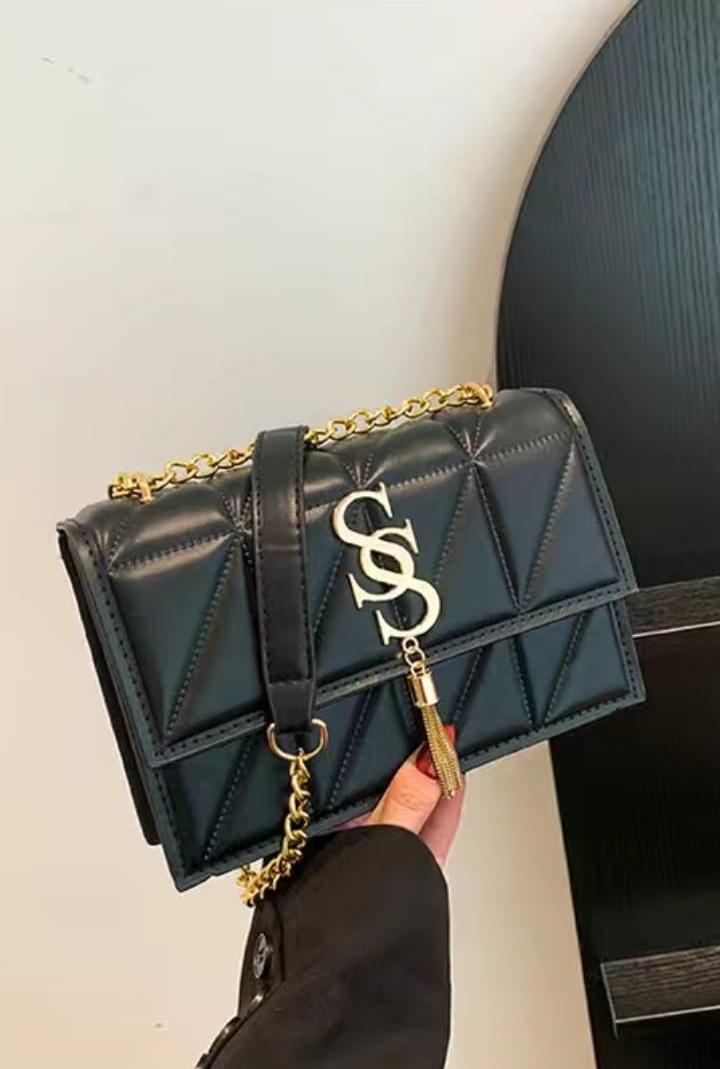 classixfashions's tweet photo. Slingbags
At Kshs 1700
Call/WhatsApp at 0737467538
Prime Cabinet Secretary , BREAKING NEWS, Kithure Kindiki, President Willam Ruto,  Anguka Nayo ,
#classixfashions https://t.co/F52ypWlFvh