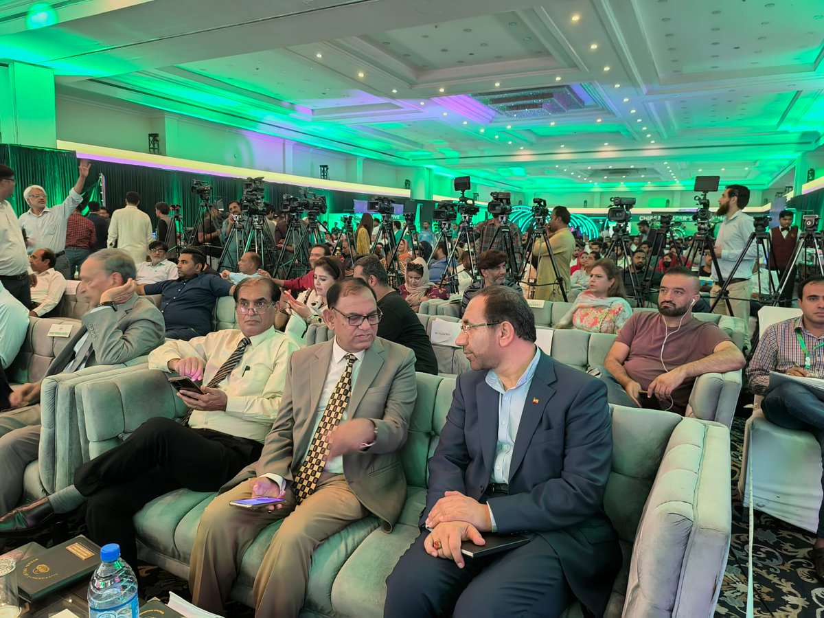 IRCC_LAHORE's tweet photo. Dr. Masoudi, DG Khana Farhang Iran-Lahore met Punjab Government officials at the Transport and Masstransit Department's event showcasing eBikes for students, E-Loader Rickshaw manufacturing, E-Bus agreements.
#TransportInnovation #GreenPunjab #KhanaFarhangIran #PunjabGovernment https://t.co/RudXqvMu1F