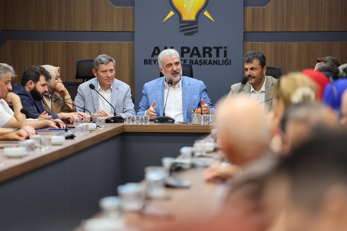 Beykoz ilçe başkanlığımızda,yol arkadaşlarımızla bir araya geldik.

<a href="/akozkanaydugan/">Özkan Ayduğan</a> 

📍Beykoz İlçe Başkanlığı