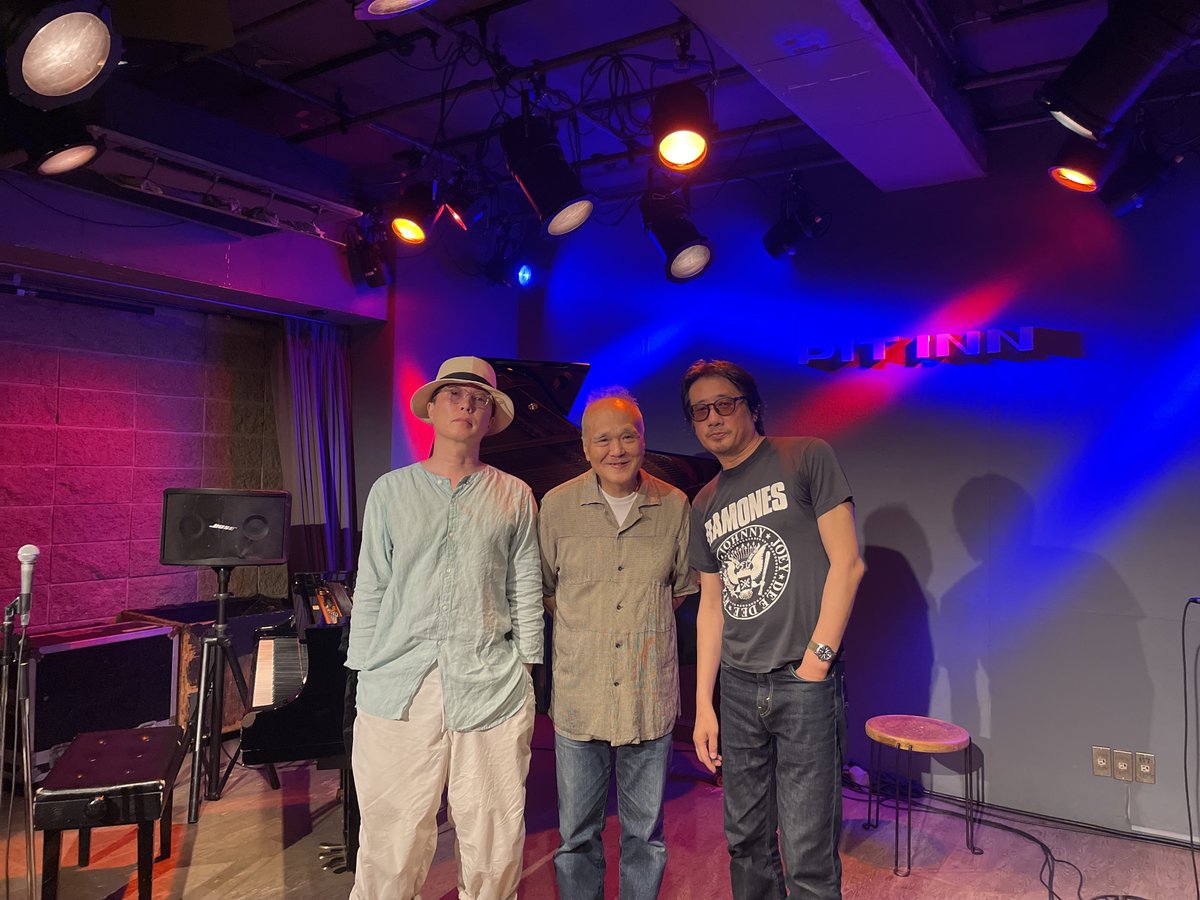 pit_inn_'s tweet photo. 今夜は、スガダイロー 5DAYSの初日
蘇る 土神。
スガダイローさん、林 栄一さん、本田珠也さん。
お疲れ様でした！

お越し頂きましたお客様、ありがとうございました。 https://t.co/09bkuiO06k
