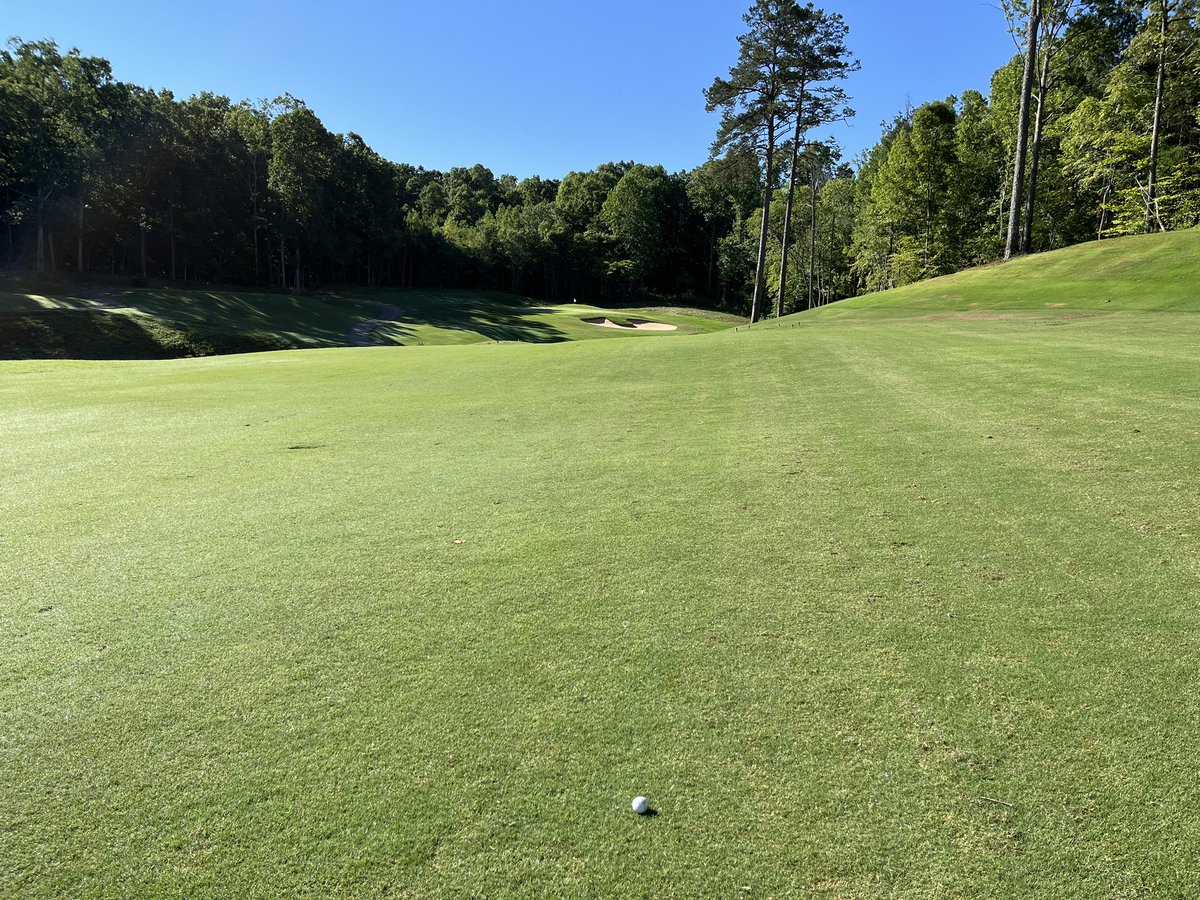 BradGillMD's tweet photo. Pro Tip
Golf is much easier when you keep yourself out of trouble on your tee shot. Same can be said for surgery.
Consensus, @urogeek @NakadaSteve?
#ItsJuly #NewResidents #Urology #Residency #Golf #SummerVacation https://t.co/nGzLpZ5giv