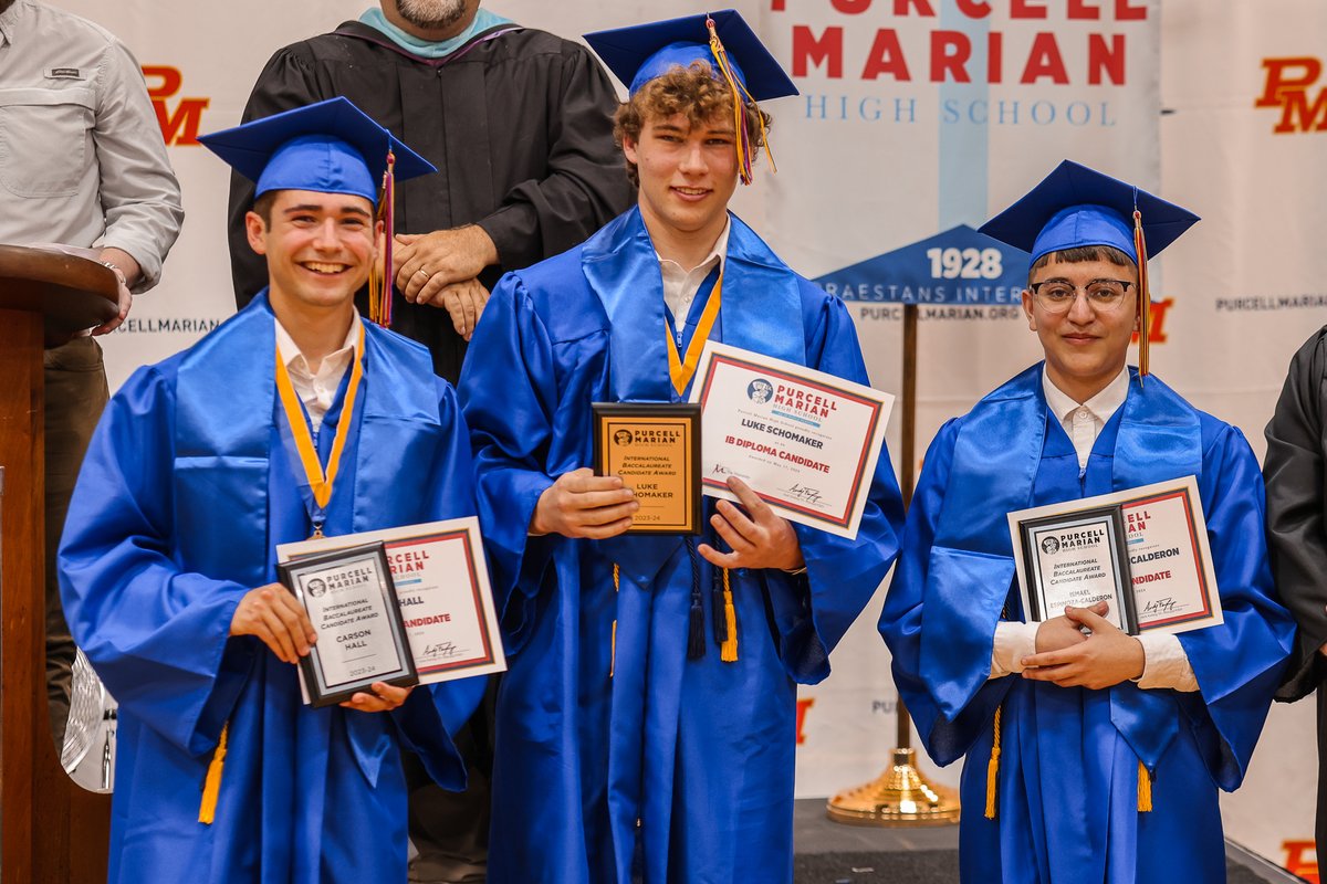 PurcellMarianHS's tweet photo. sǝʇɐpıpuɐƆ ɐɯoldıᗡ ᙠI / 𝗜𝗕 𝗗𝗜𝗣𝗟𝗢𝗠𝗔 𝗥𝗘𝗖𝗜𝗣𝗜𝗘𝗡𝗧𝗦

Congrats to Class of '24 graduates Ismael Espinoza Calderon, Carson Hall, and Luke Schomaker, who were conferred the International Baccalaureate (IB) Diploma by the IB Organization.

#IBelong #IBWorldSchool https://t.co/7gzzBebAnk