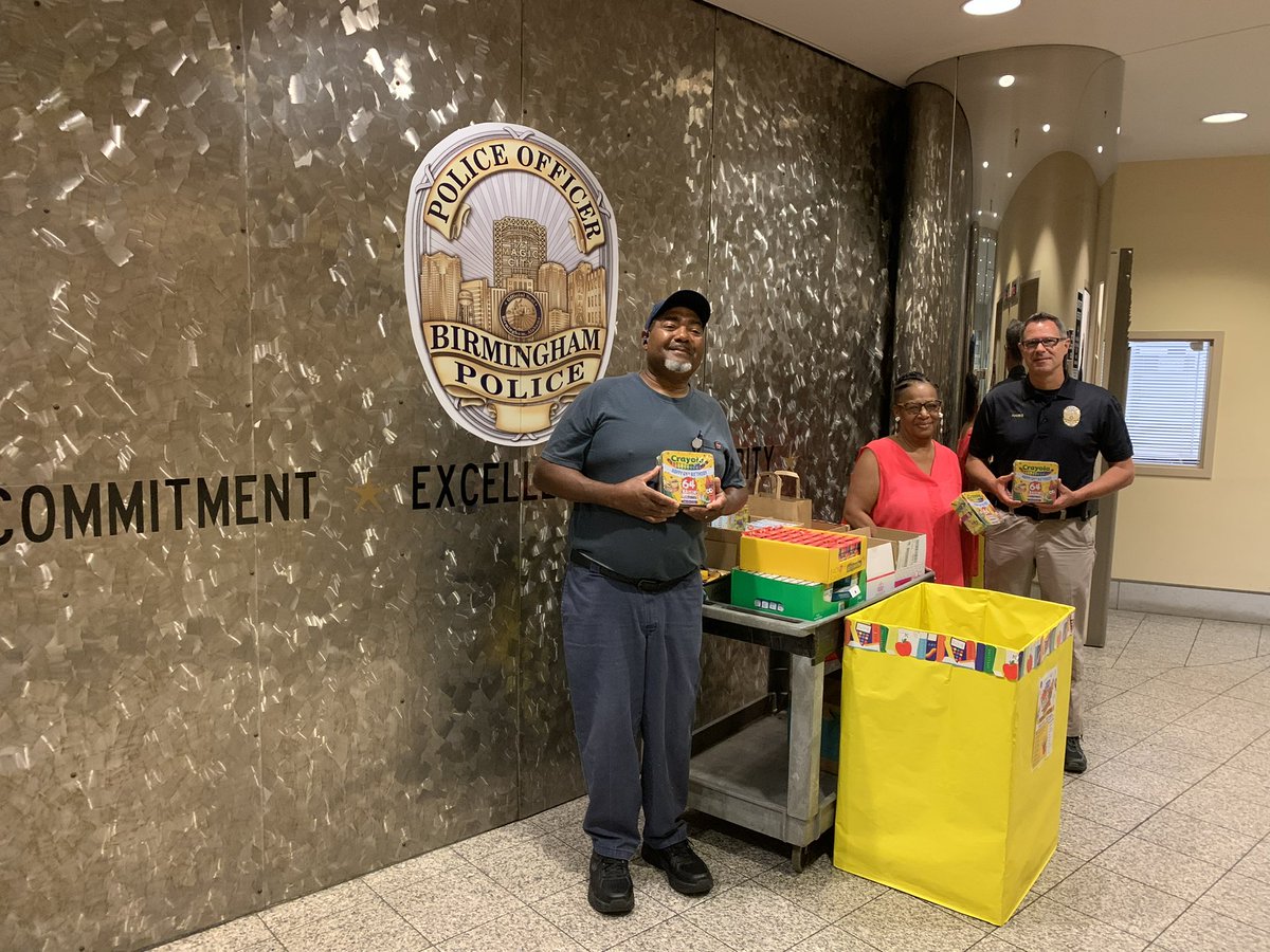 BhamPolice's tweet photo. Thank you Mrs. Phyllis Singletary for your donation to our school supply drive.

Mrs. Singletary is the wife of the late Sergeant Charles Singletary and one of BPD's biggest supporters.

We love you dearly Mrs. Singletary❤️ https://t.co/lK0U1CcNMc