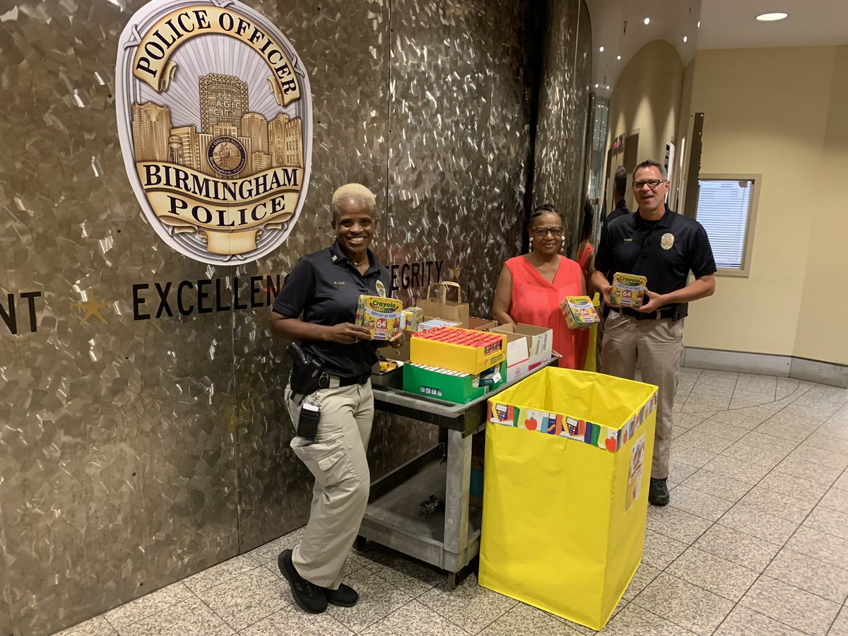BhamPolice's tweet photo. Thank you Mrs. Phyllis Singletary for your donation to our school supply drive.

Mrs. Singletary is the wife of the late Sergeant Charles Singletary and one of BPD's biggest supporters.

We love you dearly Mrs. Singletary❤️ https://t.co/lK0U1CcNMc