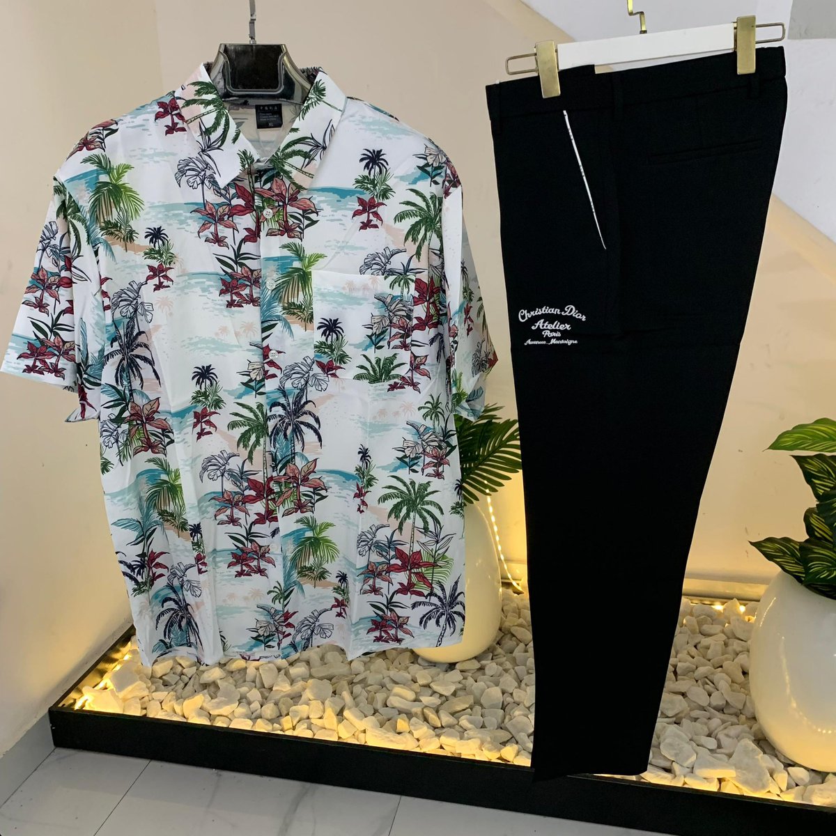 37billionn's tweet photo. VINTAGE 22k
Size l-3xl

PANT 38k
Size 30-38 https://t.co/6lc7M3hhlk