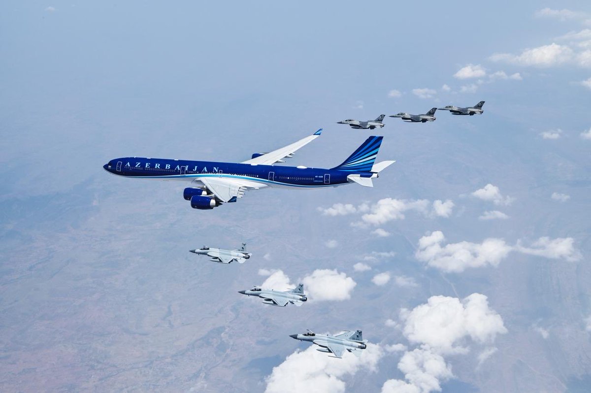 Talking Photo!! Airspace of Pakistan and Azerbaijan’s Board No1.