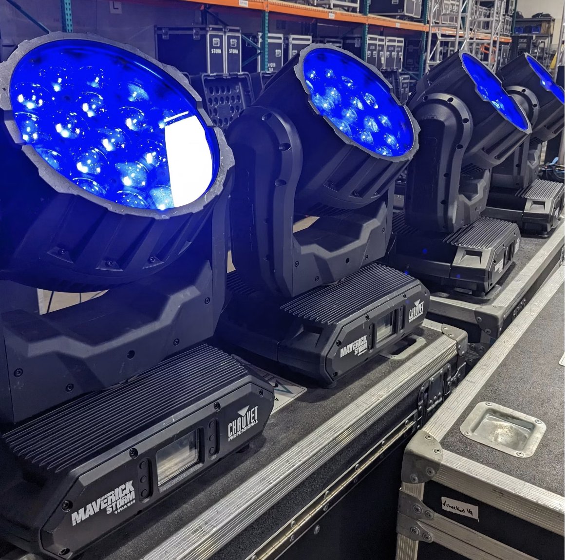 gearsource's tweet photo. Lot of 14 Chauvet Maverick Storm 1 Wash in Dual Cases 

👉 $30,150 👈

Great, Used LED Wash Lights - grab em now! 

#usedgear #usedlighting #ledwash #chauvet
https://t.co/UgGCyjpBUz https://t.co/1avi1LFlS0