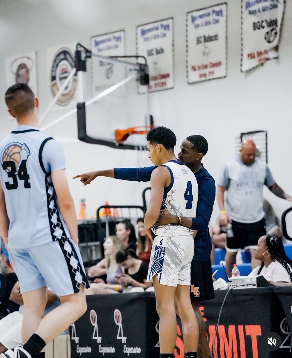 BLESSEDOK25's tweet image. @CoachJWarren1 will be entering his first Live Period as a Coach. Playing in @Phenom_Hoops this week! Come check us out. We’re at 1pm and 3pm today at the Raleigh Convention Center. 
@Coach_Rick57 
@PhenomMixtapes 
@CAA_Bball_Ok 
@94ftexposure