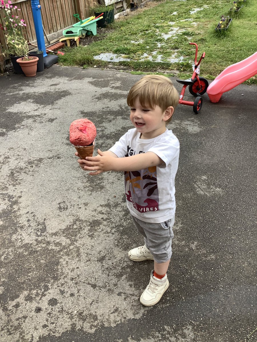 MorfaRhianedd's tweet photo. Bore blasu llawn hwyl a sbri i ddisgyblion newydd Medi 2024! Y plantos ffodus fydd yn cael eu magu yn ddwyieithog i gael dwbl y cyfleoedd.
A taster session for our September 2024 pupils! The luckiest children who are supporting bilingualism for double the opportunities. https://t.co/nmgQYj5O7G