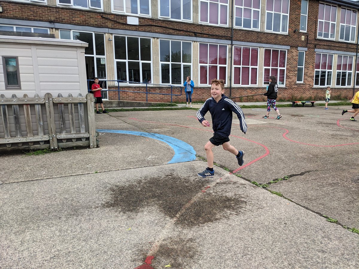 CarrJuniorYork's tweet photo. Year 4 water fight! #happy #shinefest #carrstars https://t.co/bfIIg2bSqn