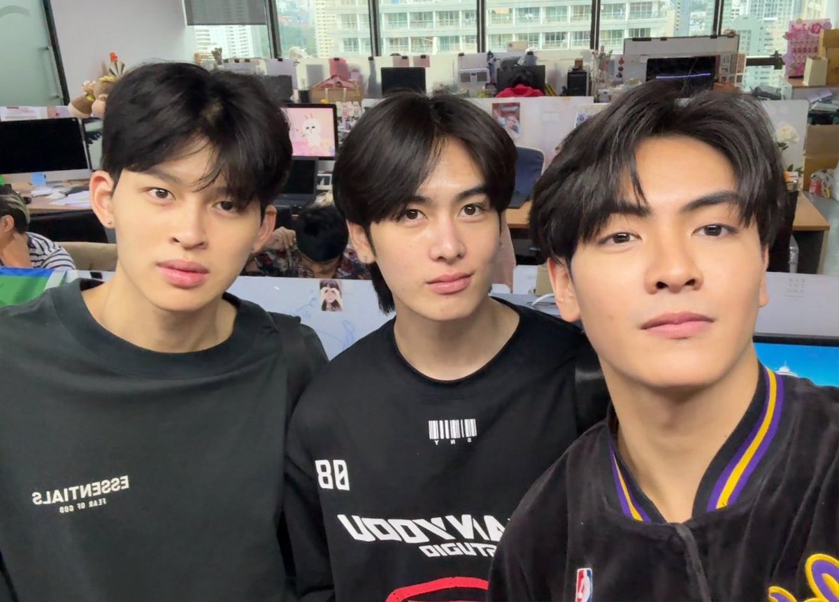 archenj_'s tweet image. pick your fighter