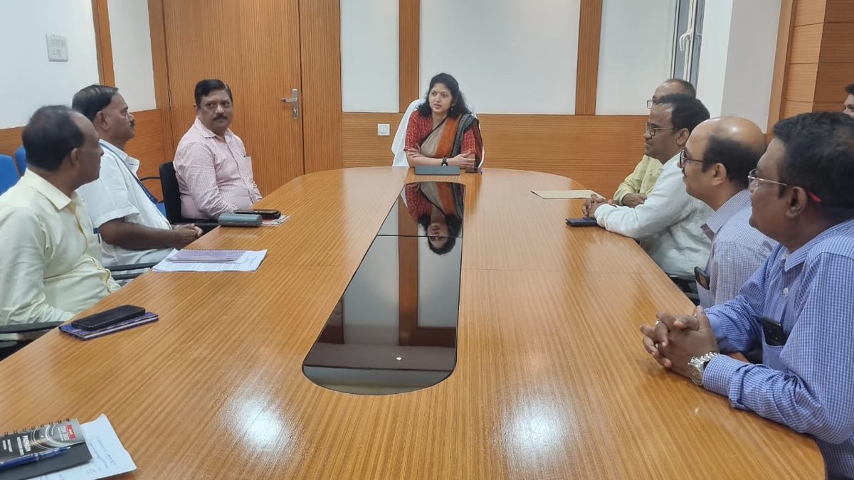 H & UD Dept tweet media