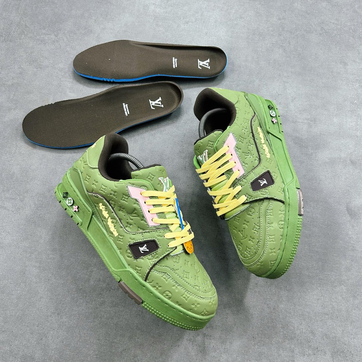 37billionn's tweet photo. ✅✅✅ 

🔊🔊NEW LOUIS VUITTON LV TRAINER SNEAKERS “BLUE AND GREEN SNKS”•

👟 👟👟(40) – (46)

PRICE:85k https://t.co/b3UPZ5iEeH
