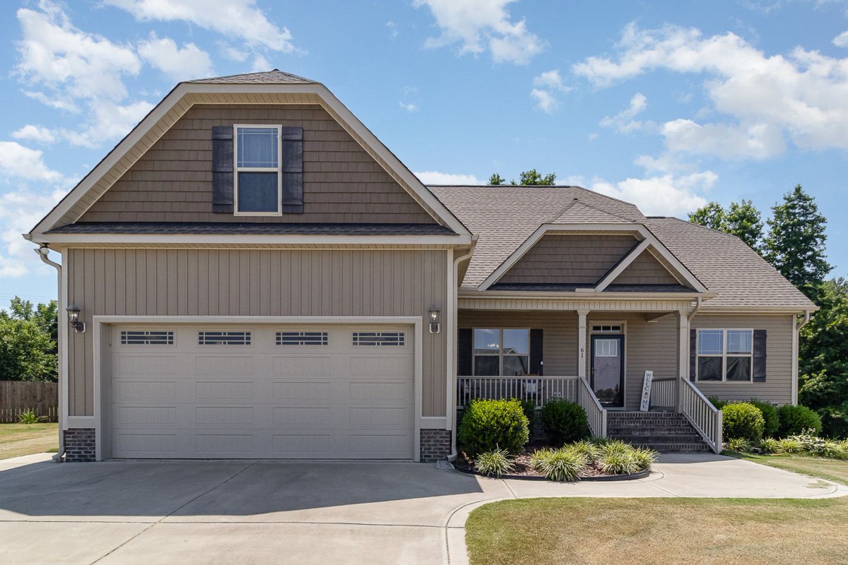 hothomesraleigh's tweet image. Angier Home for Sale!
•• For an exclusive showing and/or extra information, DM or CALL us at 919-355-3963 today •• We can do a video showing or an in person showing.
NO cost and NO obligation. This is a free service. Home shown may or may not be for sale at time of viewing.