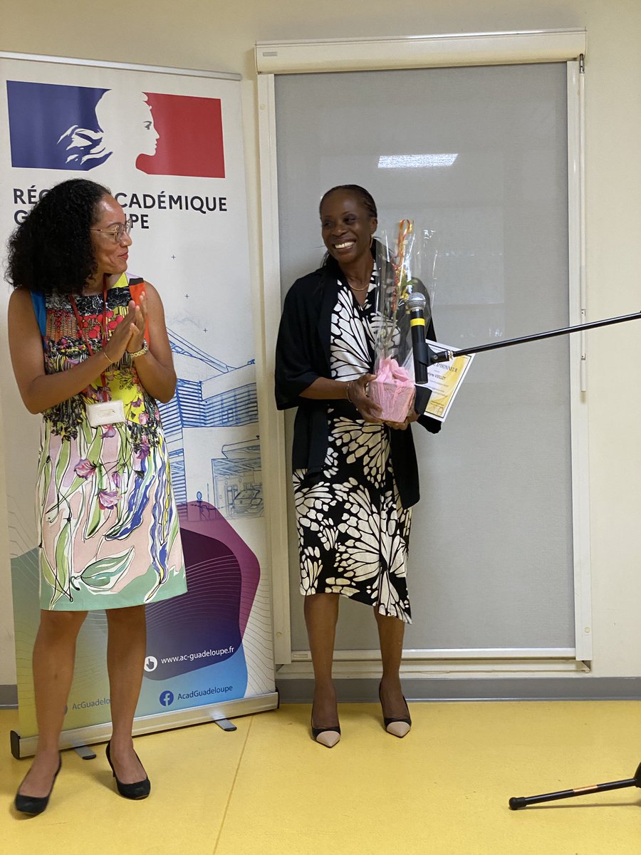 La rectrice <a href="/gangloffchris/">Christine Gangloff-Ziegler</a> a honoré les personnels du rectorat, de direction, d’inspection et les directeurs.trices d’école qui partent à la #retraite ! 

Une belle reconnaissance pour leur engagement au service de la jeunesse guadeloupéenne.

Bonne retraite !