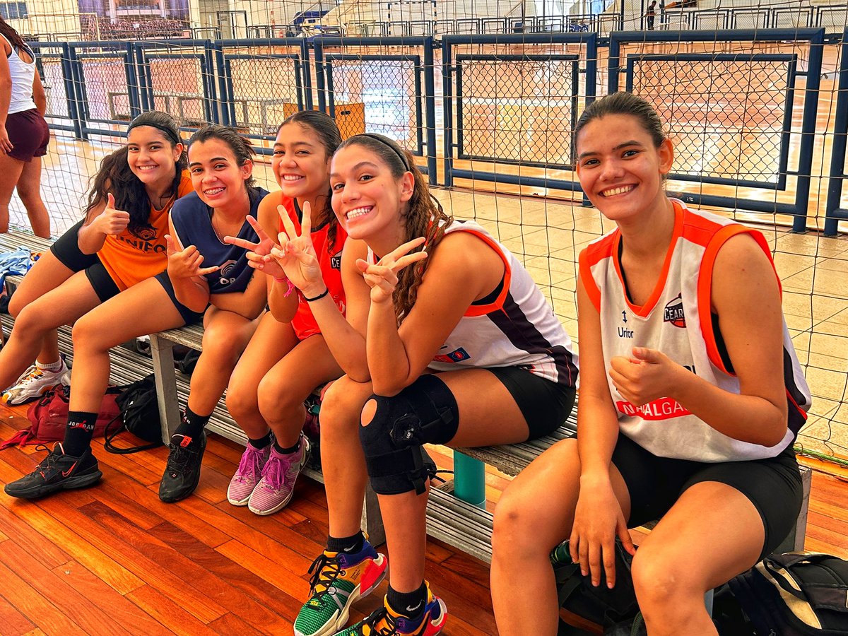 FECBasqCearense's tweet photo. E o nosso Basquete Cearense Feminino segue a preparação para a sequência da @ligacearensedebasquete e o @cbi_transmissoes Sub 19 e Sub 23 https://t.co/ebr3R7ddGx