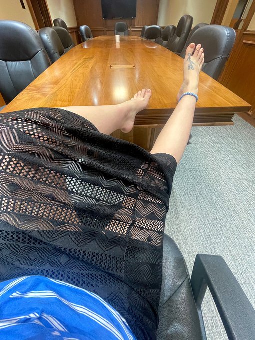 Waiting on meeting to start imagining how I could be killing this time.. 😉 https://t.co/vWVzF6w6nW<a href="/tag/footjob"class="tags"><span>#footjob</span></a><a href="/tag/cum"class="tags"><span>#cum</span></a><a href="/tag/oiled"class="tags"><span>#oiled</span></a><a href="/tag/softsoles"class="tags"><span>#softsoles</span></a><a href="/tag/feetfucking"class="tags"><span>#feetfucking</span></a><a href="/tag/solejob"class="tags"><span>#solejob</span></a>
