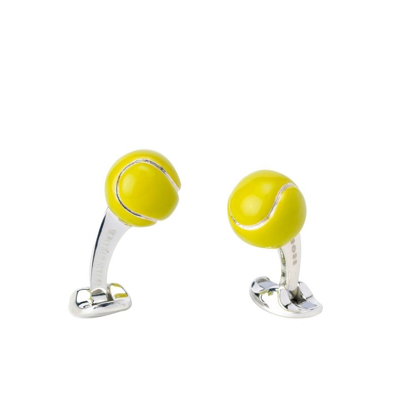 Live from Wimbledon 🎾🎥

@andrea_james_gabrielli_ talks to Sky Sports Journalist @angelo_mangiante_ wearing our Tennis Ball Cufflinks.