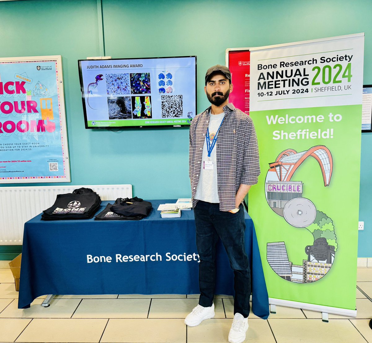 SaaimRandhawa's tweet photo. Glad to share our research on cancer-induced bone resorption at the BRS annual meeting 2024, Sheffield today! Swing by poster 05 to dive more into the world of osteoclasts and our exciting findings! @BoneResearchSoc #Cancer 🎗️ #OsteoclastResearch 🧬🦴#BoneInvasion #BoneScience https://t.co/LNkhJ5E3sD