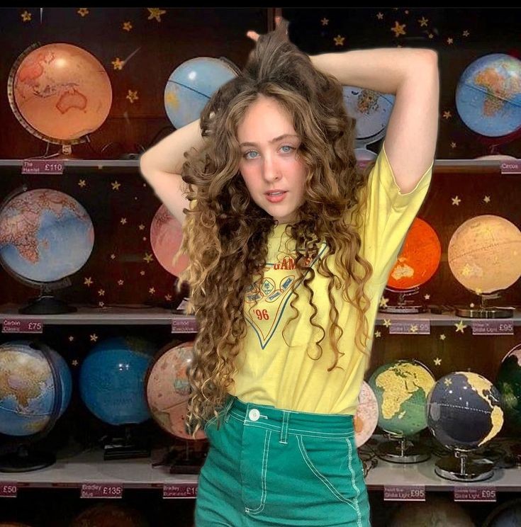 🪄 "‘naked in manhattan’ is criminally underrated. like, that song is laced with something, ISTFG. her background vocals?? ‘touch me, touch me, touch me, touch me!’ and when she says, ‘WON’T YOU FUCKING TOUCH ME? / I JUST WANT TO TOUCH YOU! / I WANT MORE THAN YOU KNOW’ yeahh, i-