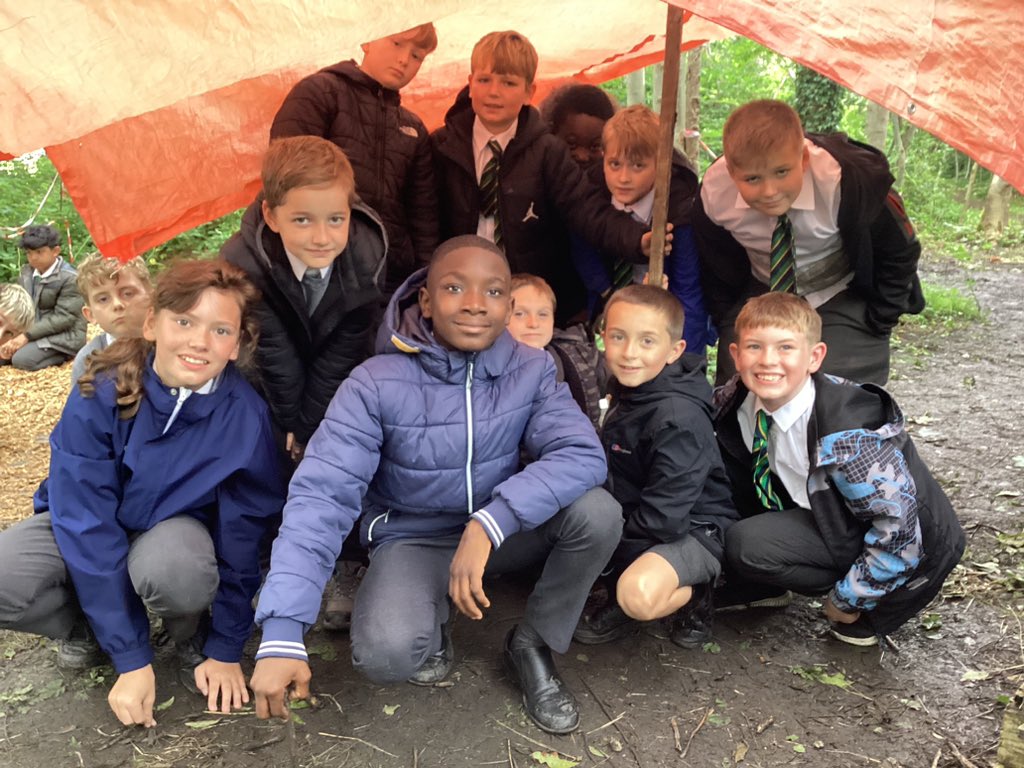 mesne_lea's tweet photo. Year Five have absolutely loved their time in the forest area! We learnt about tying knots, protecting ourselves from the elements, worked as a team and explored local flora. 🌳 #ForestSchool @MissWright147 https://t.co/85vM5uR8c7