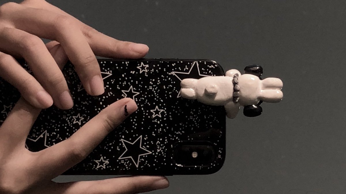 phone hippers 🐰🎧