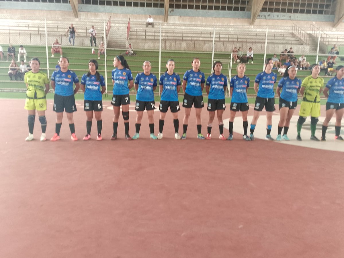nuevaafez's tweet photo. La SELECCIÓN FEMENINA SUB 20 DE FÚTSAL SE IMPONE ANTE SU SIMILAR DE FALCÓN 5 GOLES POR 3 Y LOGRA SU CLASIFICACIÓN A LOS XXI JUEGOS NACIONALES. VENCIÓ A TRUJILLO 2X1 EN LA CARRETERA. @FutsalFVF @OlivaresSuying @FVF_Oficial @EspacioFutveX https://t.co/McbnNvyl9Y