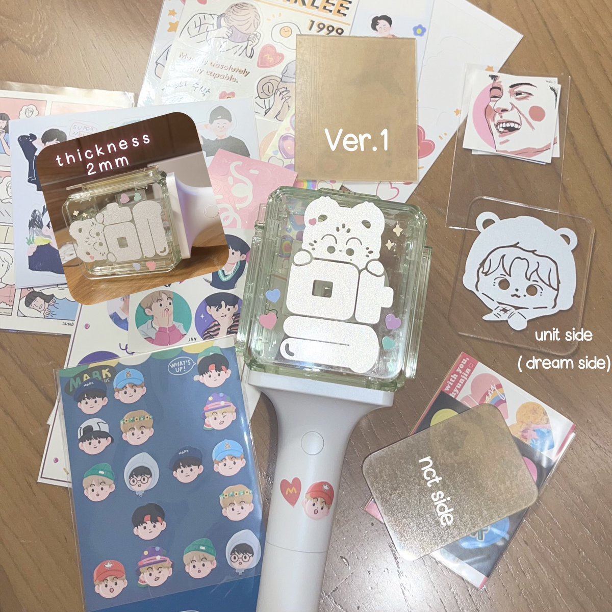 cymktykl_'s tweet photo. แผ่น อะคริลิค 2mm ติดแท่งไฟ for ver1,2 พร้อมส่ง 𐙚

• ขนาดพอดีแท่งไฟ ป้องกันการเป็นรอย  •

- ธรรมดา  — 15 ฿ / ea
- keychain — 25 ฿ / ea

☆  ค่าส่ง EMS 40

💌 สอบถามสั่งซื้อทาง dm 

#ดยดยกทม2024
#ตลาดนัดnct #ตลาดนัดnct127 #ตลาดนัดwayv 
#DOYOUNG_Dear_Youth_BANGKOK https://t.co/tBqdiLSvqA