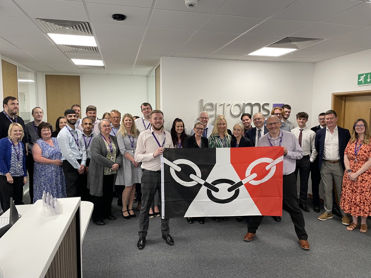 JerromsUK's tweet photo. In preparation for Black Country Day on Sunday 14th July, our Halesowen office participated in celebrating its rich history.

We’re dedicated to building a stronger Black Country, by supporting all our local businesses.

#blackcountryday #proud #halesowen #community #blackcountry https://t.co/StbeduFoBl