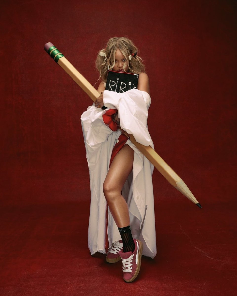 Rihanna for Puma!🖤