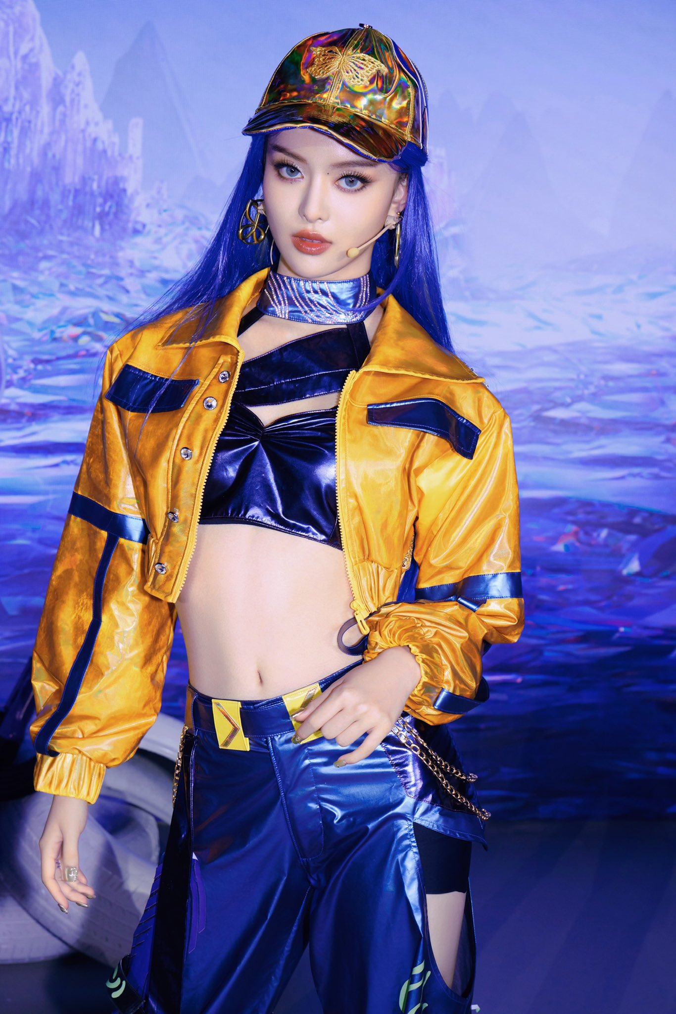 GSNn9AuasAAb_tP?format=jpg&name=large