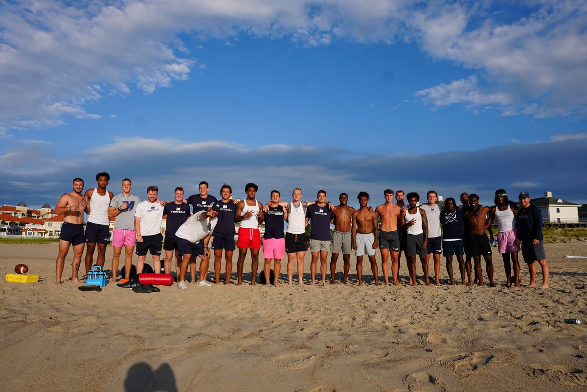MUHawksFB's tweet photo. Putting in the work in our backyard

#FlyHawks https://t.co/Gd7F9OfONV