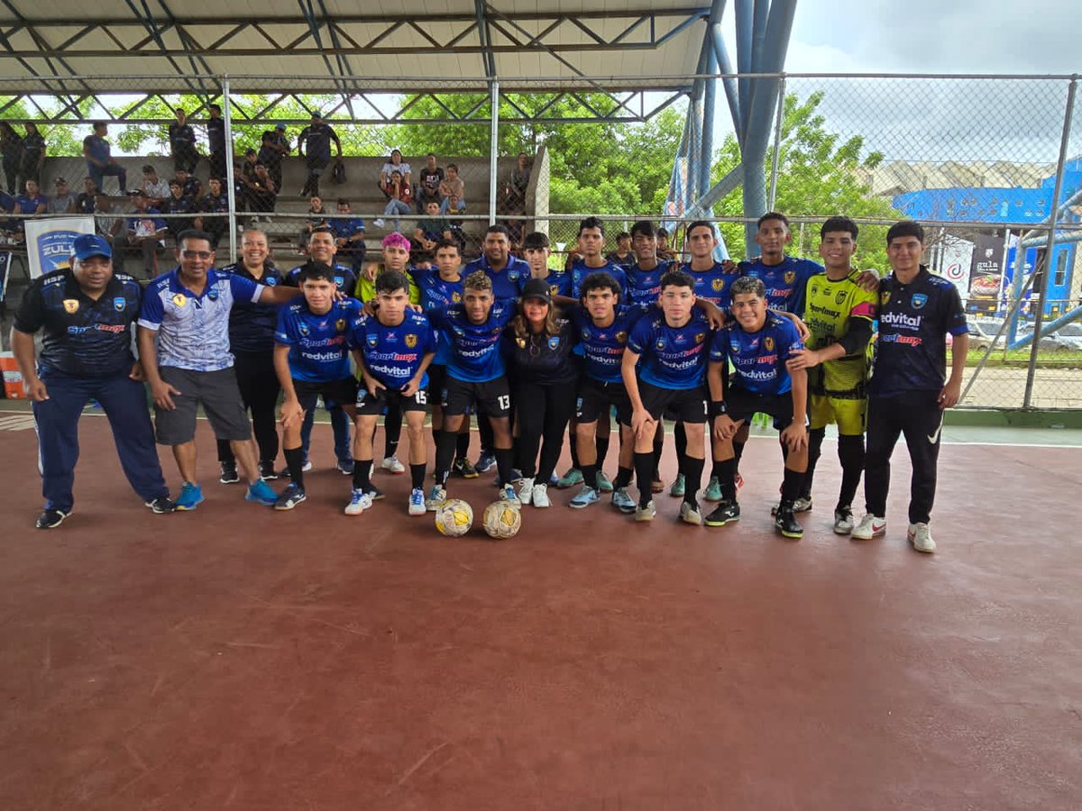 nuevaafez's tweet photo. La SELECCIÓN MASCULINO SUB 20 DE FÚTSAL SE IMPONE ANTE SU SIMILAR DE FALCÓN 3 GOLES POR 0 Y LOGRA SU CLASIFICACIÓN A LOS XXI JUEGOS NACIONALES. EMPATÓ CON  TRUJILLO 1X1 EN LA CARRETERA. @FutsalFVF @OlivaresSuying @FVF_Oficial @EspacioFutveX https://t.co/GX80S9ki11