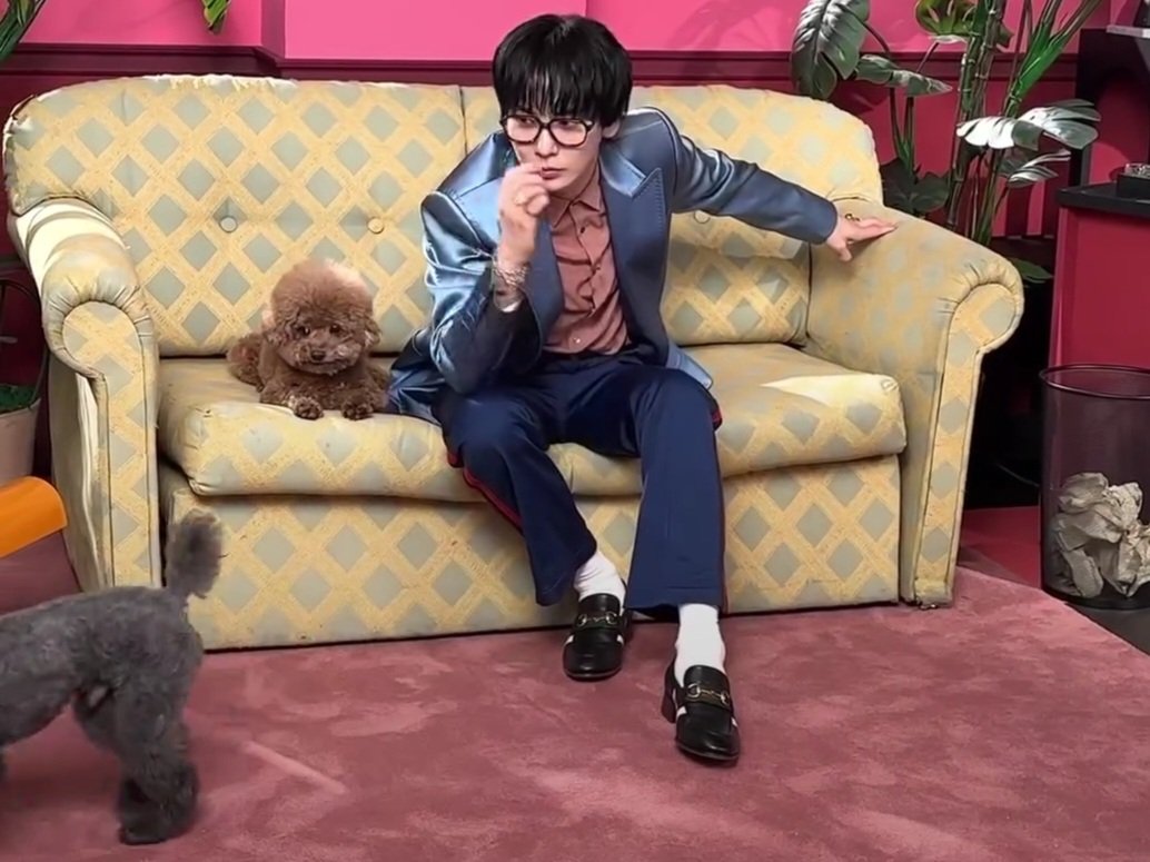 저화질의 기범 tweet media